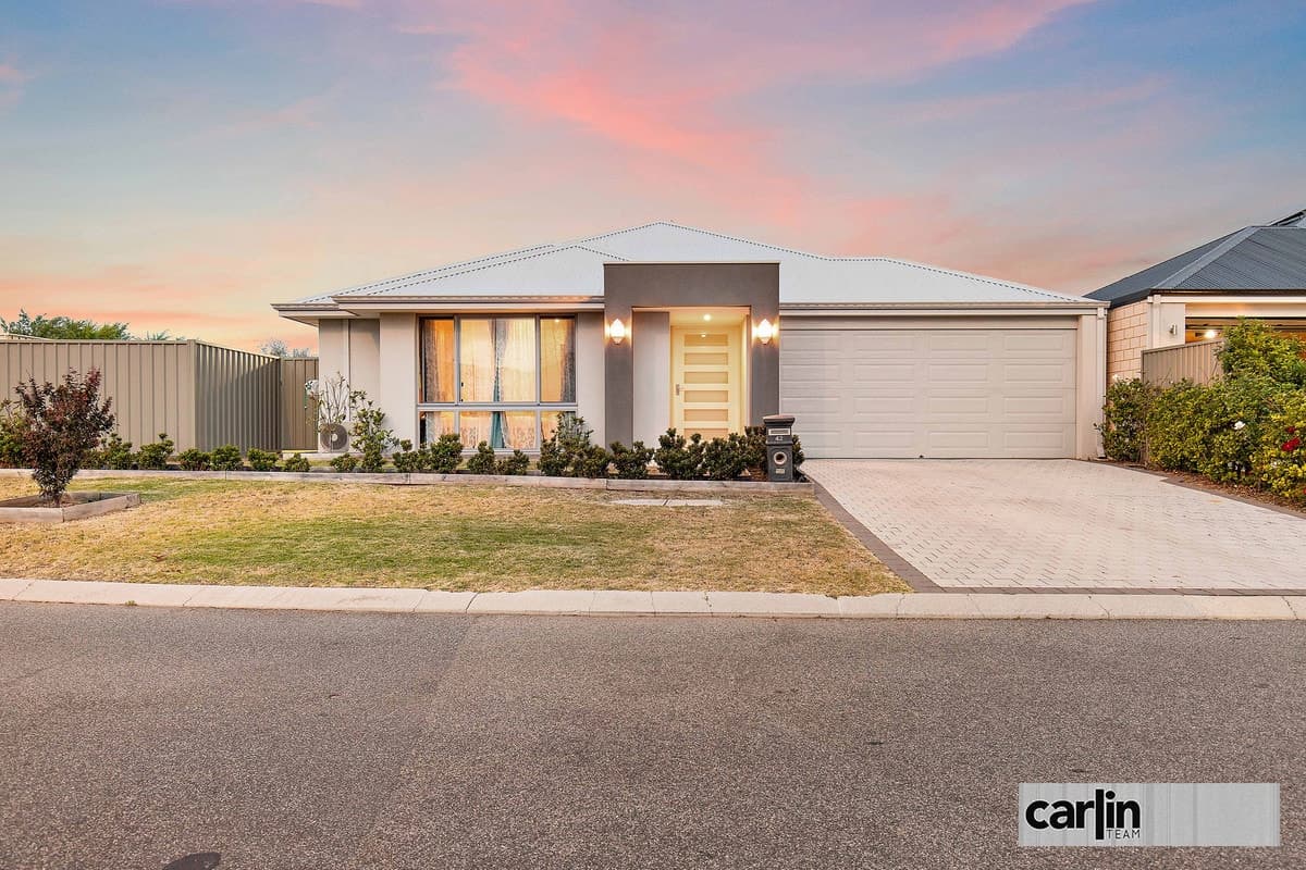 42 Grande Crescent, SUCCESS, Success - Image 1