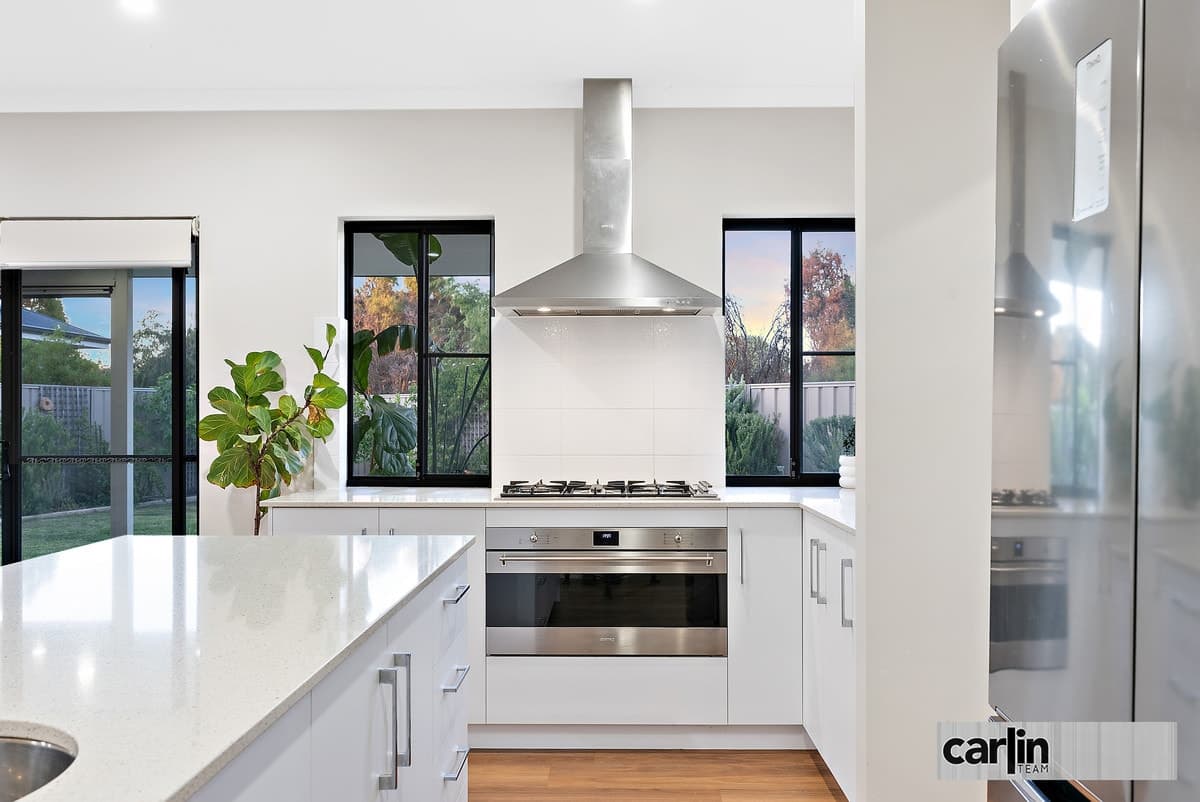 42 Hanbury Loop, SUCCESS, Success - Thumbnail 2