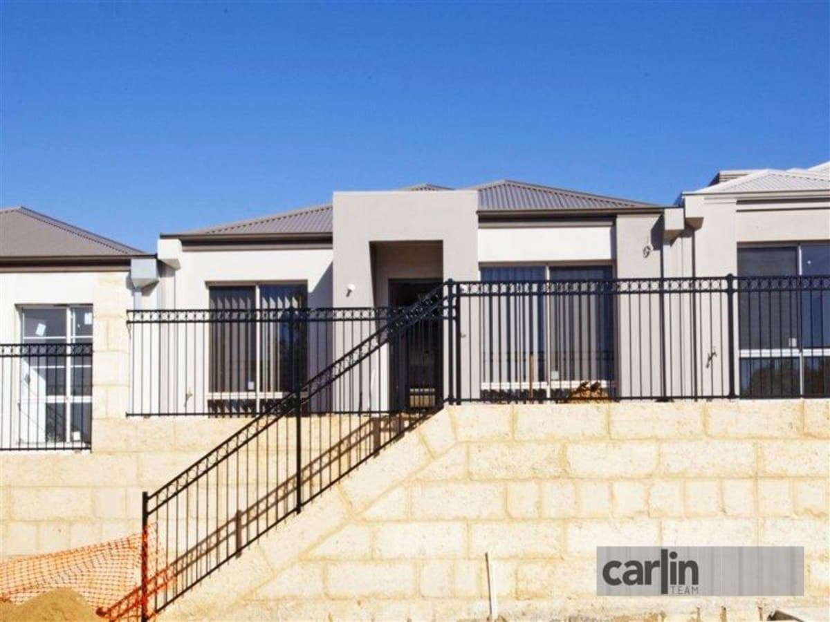 8 Walden Street, WELLARD, Wellard - Image 1