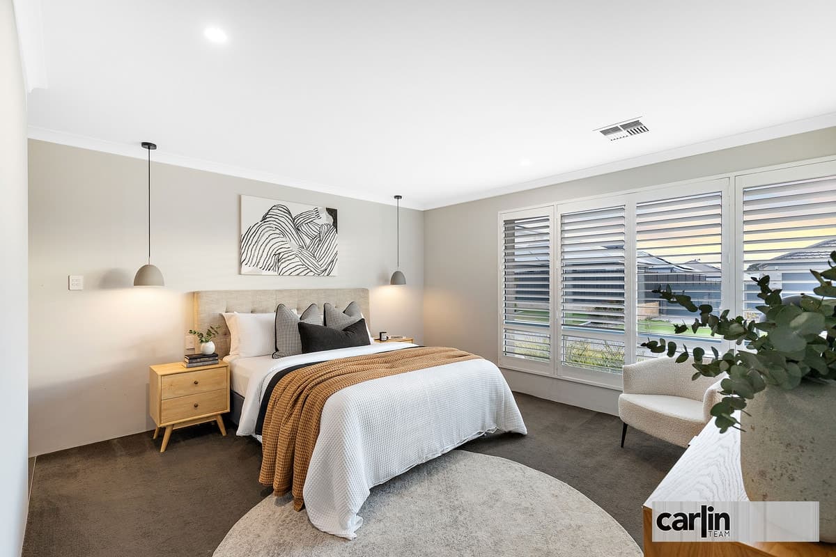 33 Frangipani Road, TREEBY, Treeby - Image 1
