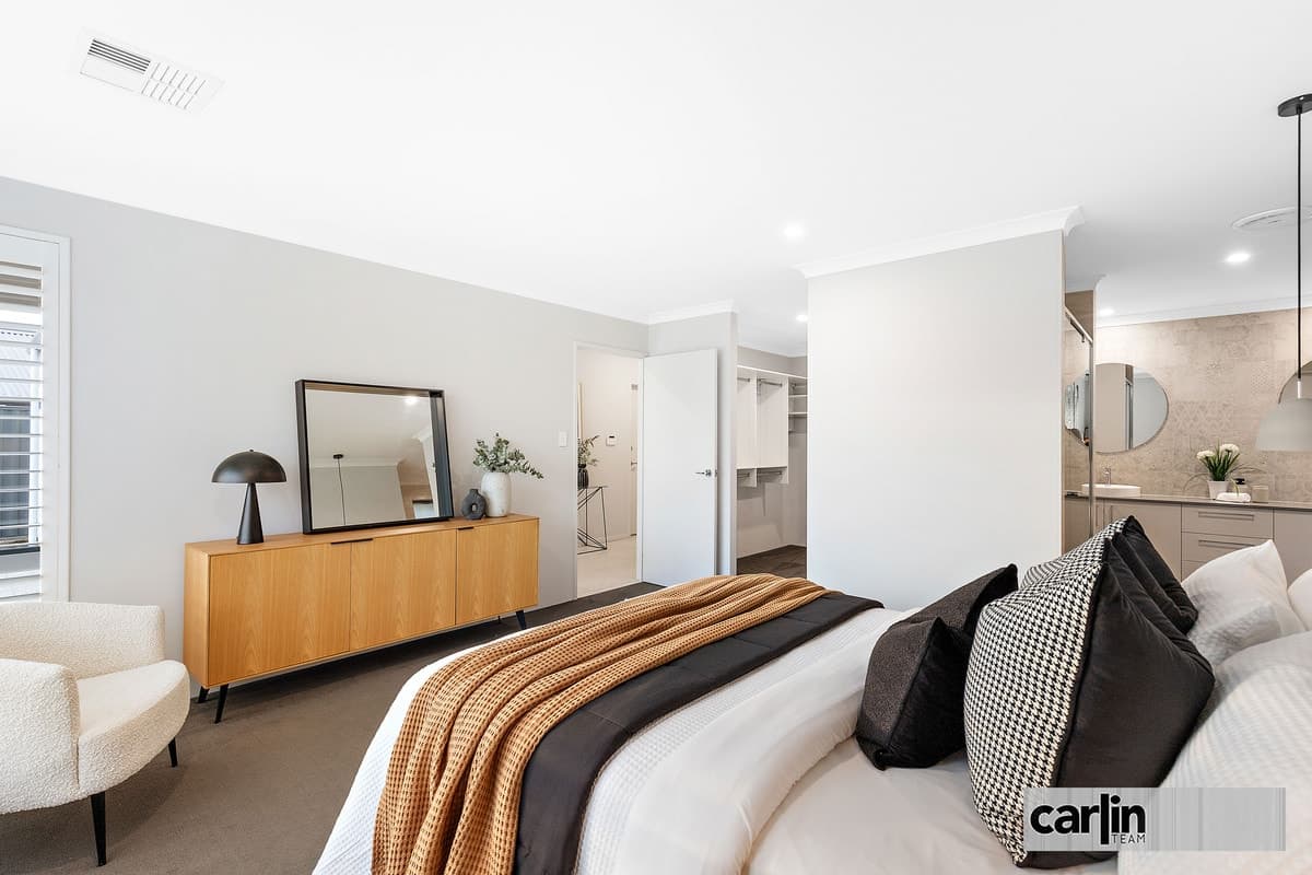 33 Frangipani Road, TREEBY, Treeby - Thumbnail 2