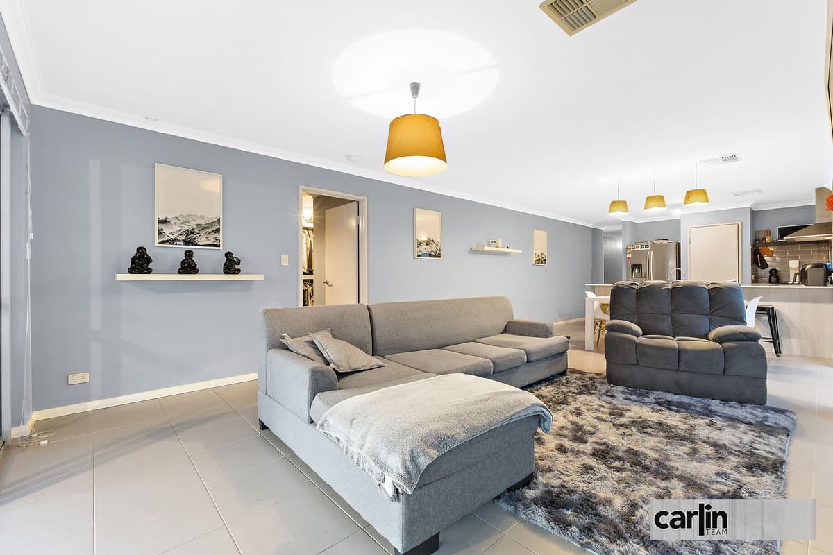 65 Peppermint Gardens, AUBIN GROVE, Aubin Grove - Thumbnail 3