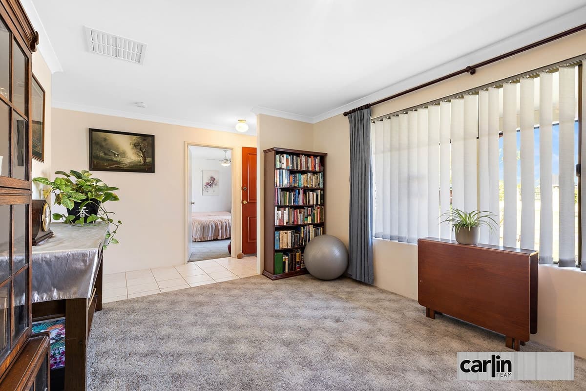 15 Barraberry Retreat, CANNING VALE, Canning Vale - Thumbnail 3