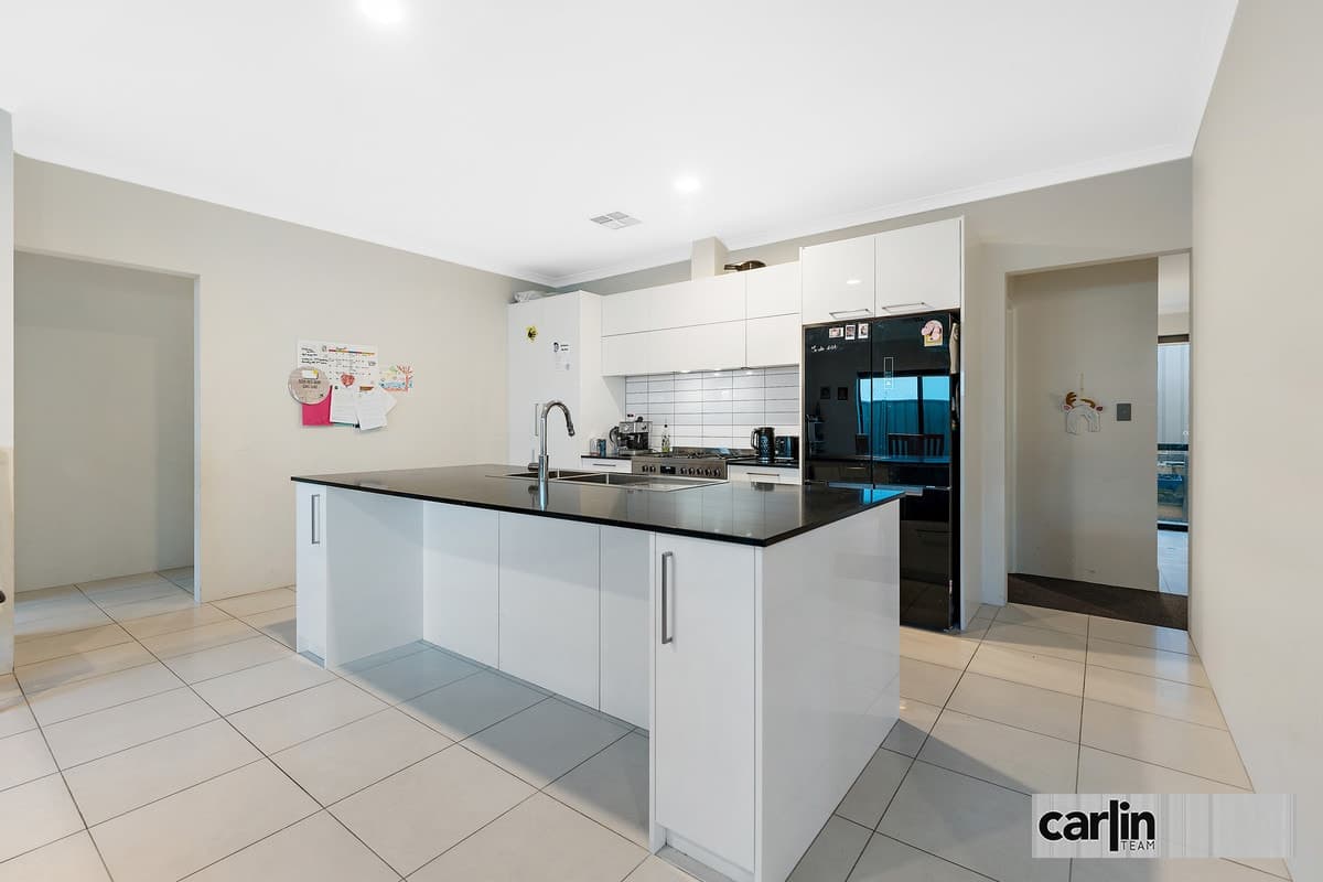 12 Hinckley Street, PARMELIA, Parmelia - Image 1