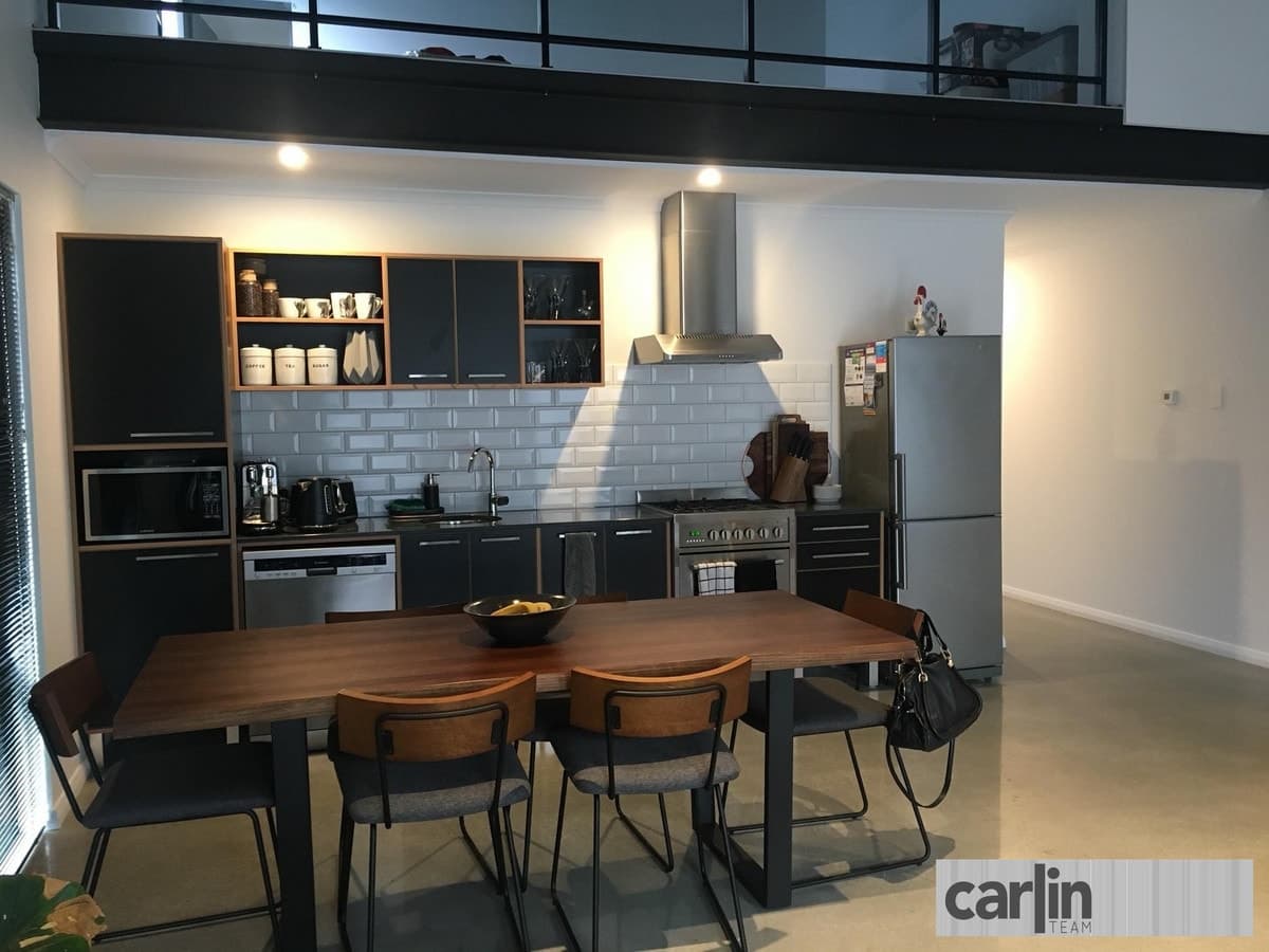 279 Lambeth Circle, WELLARD, Wellard - Image 1