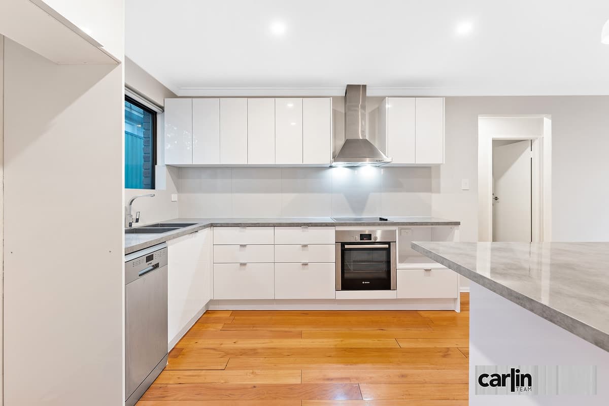 5/30 Foss Street, BICTON, Bicton - Image 1