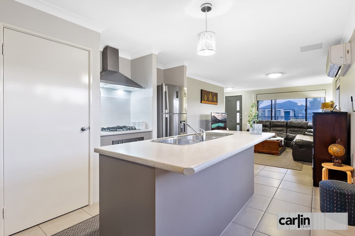 15 Heyford Parade, BERTRAM, Bertram - Thumbnail 2