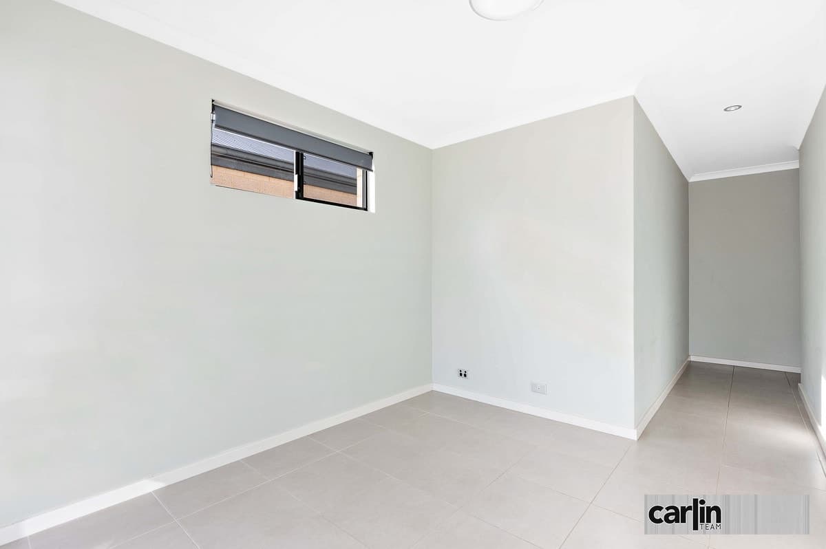 20 Packer Rise, HAMMOND PARK, Hammond Park - Thumbnail 2