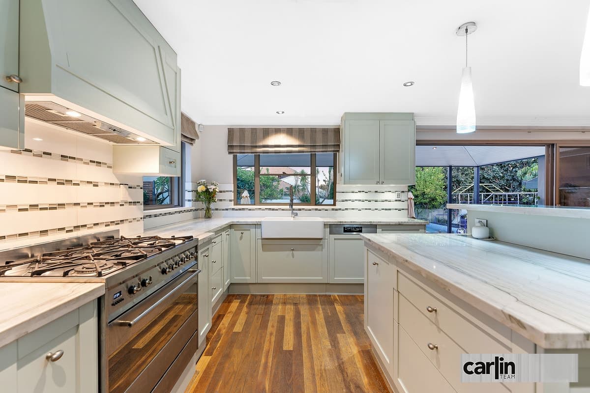 18 Maquire Way, BULL CREEK, Bull Creek - Thumbnail 2