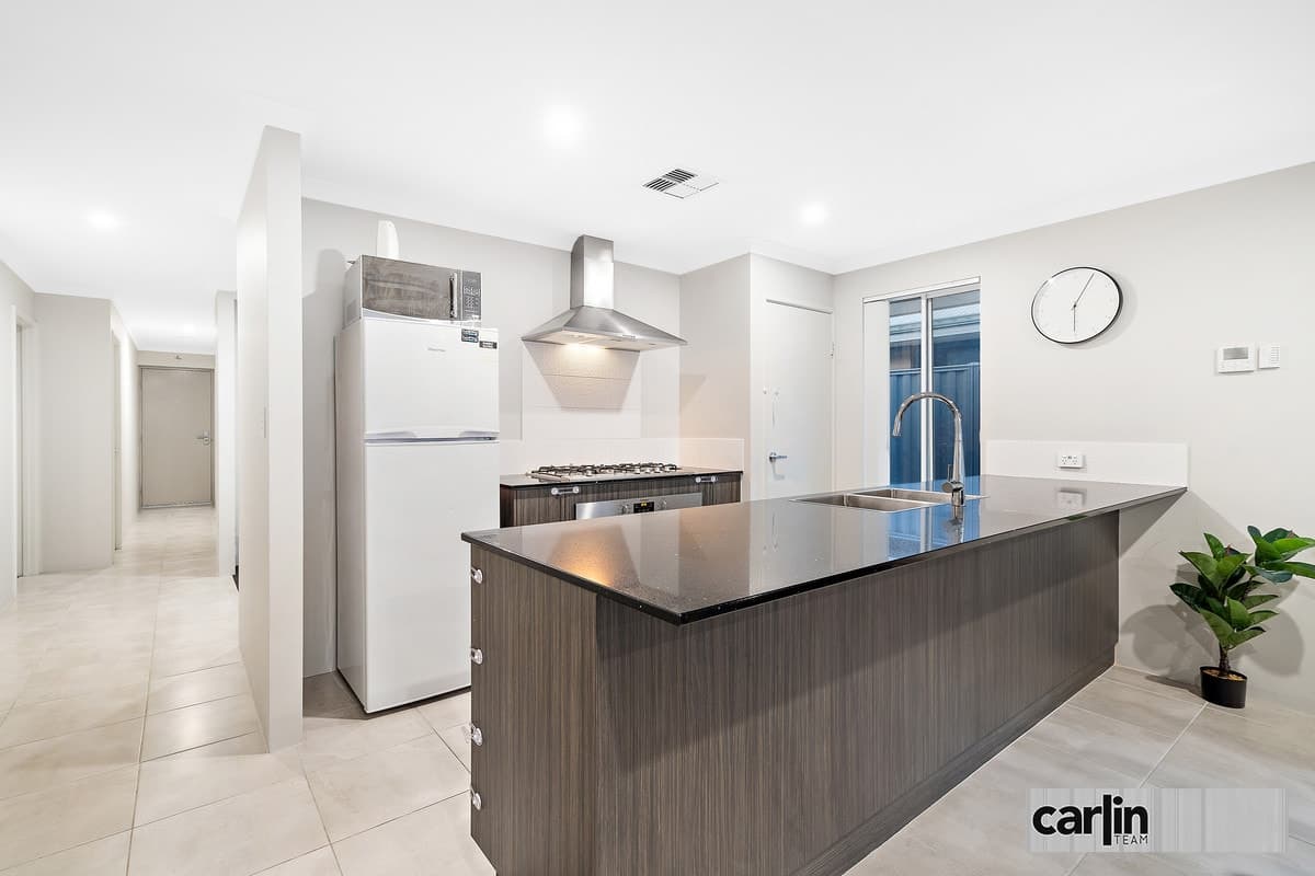 21 Porrum Street, WELLARD, Wellard - Thumbnail 3
