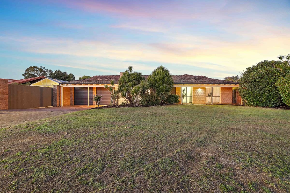 40 Matthew Avenue, LEEMING, Leeming - Image 1