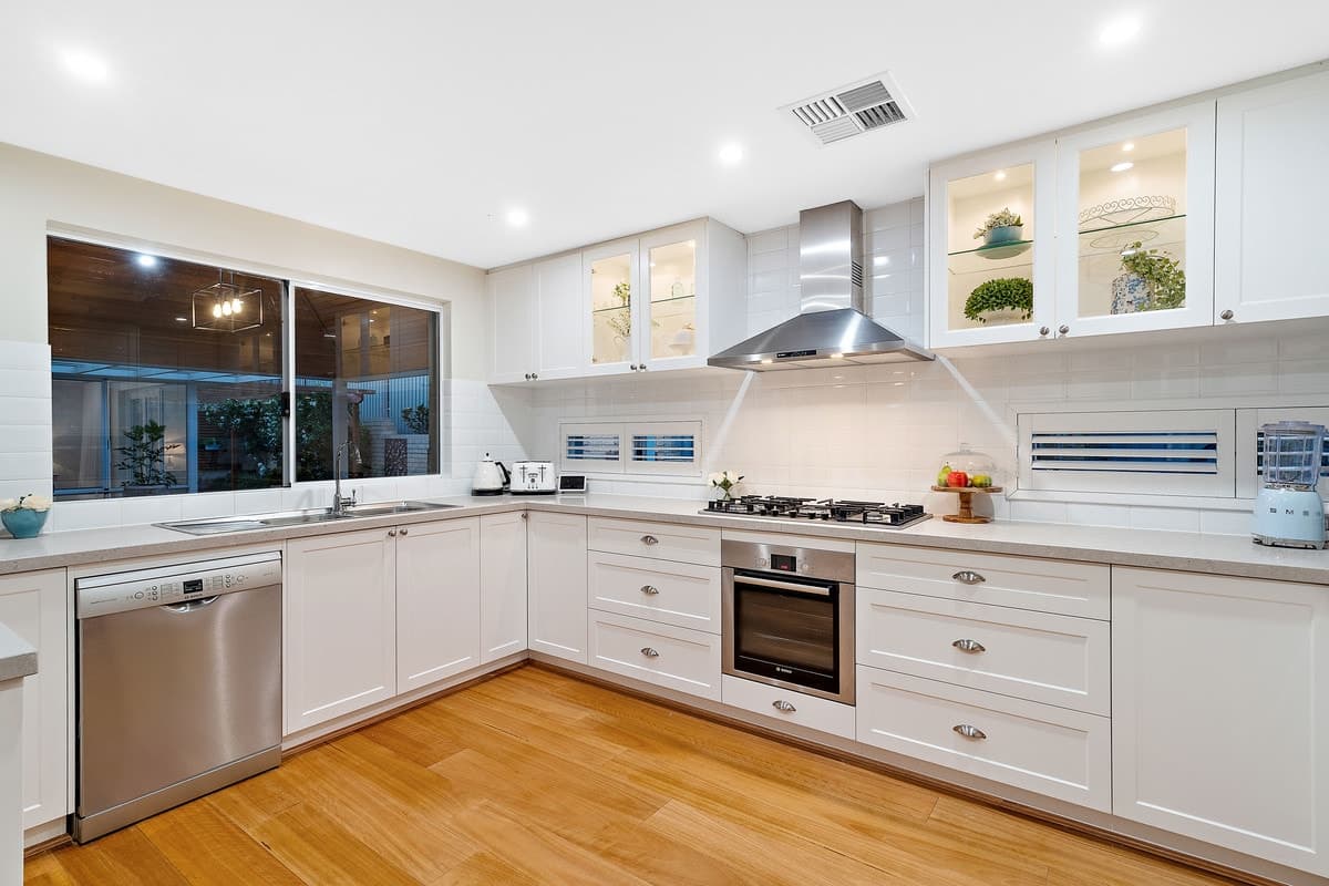 11 Broadway Boulevard, PIARA WATERS, Piara Waters - Thumbnail 2