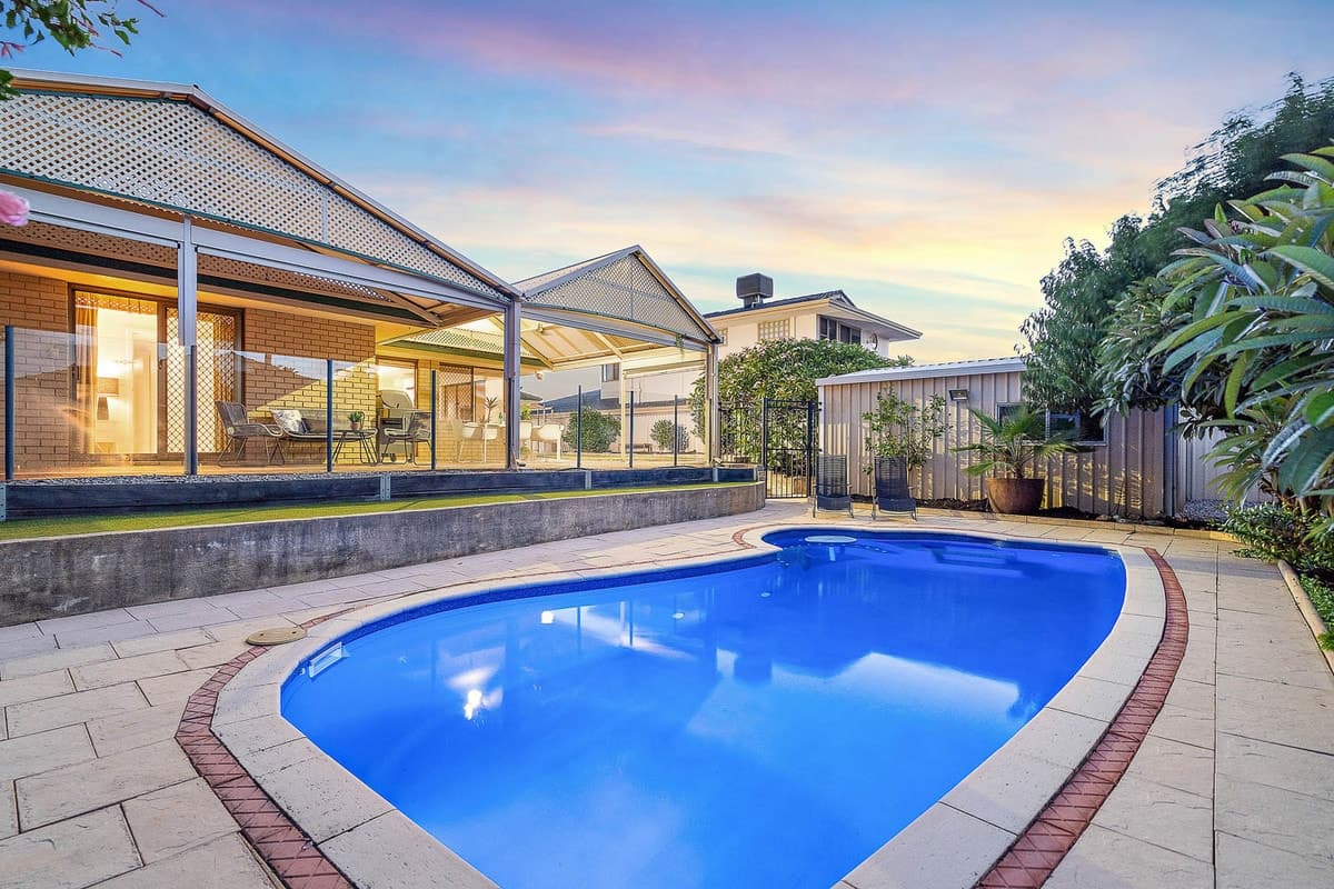 37 Casserly Drive, LEEMING, Leeming - Image 1