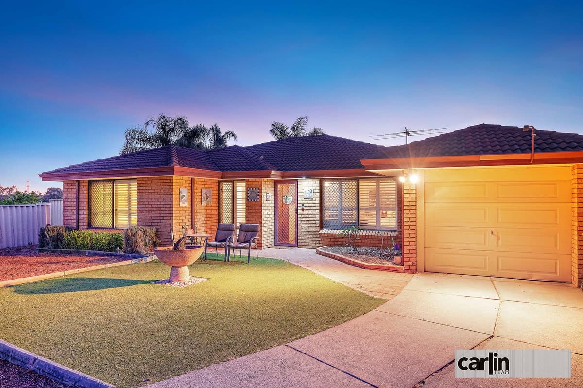 13 Eucumbene Gardens, SOUTH LAKE, South Lake - Thumbnail 2