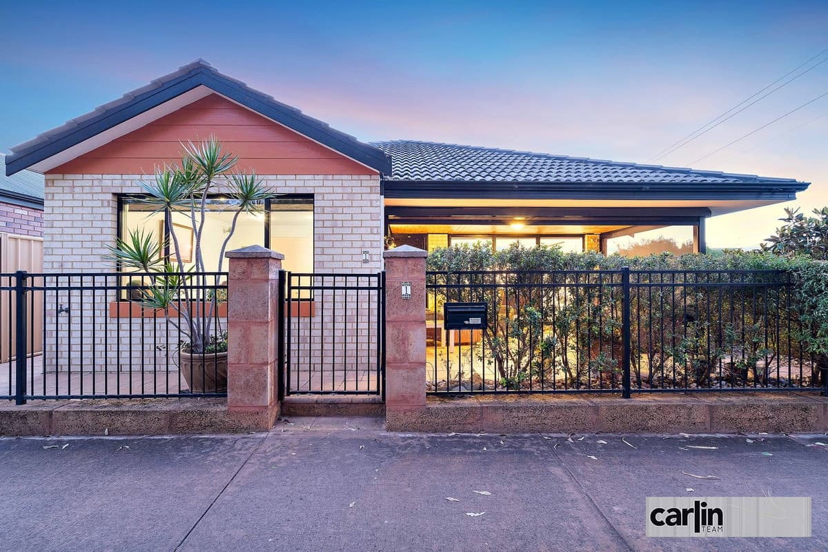 1 Timms Lane, HAMMOND PARK, Hammond Park - Image 1
