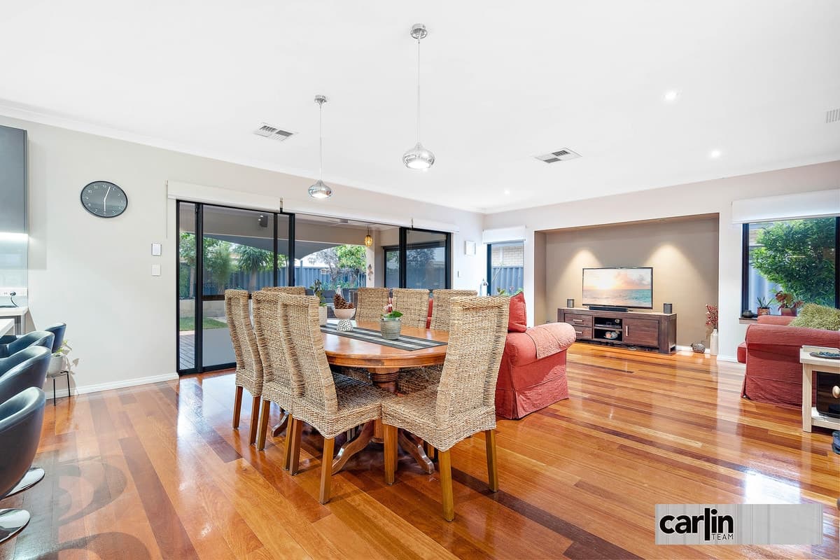 10 Grampian Crescent, AUBIN GROVE, Aubin Grove - Thumbnail 2