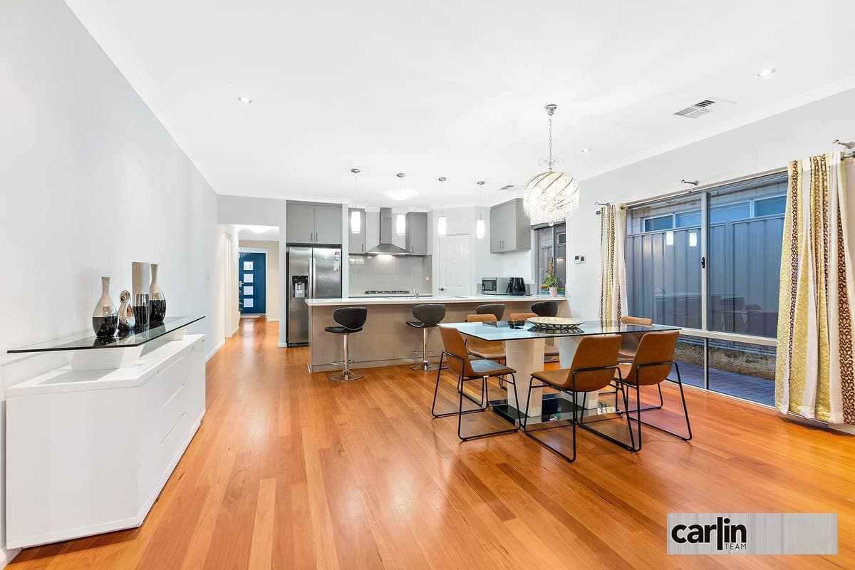 8 Howe Street, BEELIAR, Beeliar - Thumbnail 3