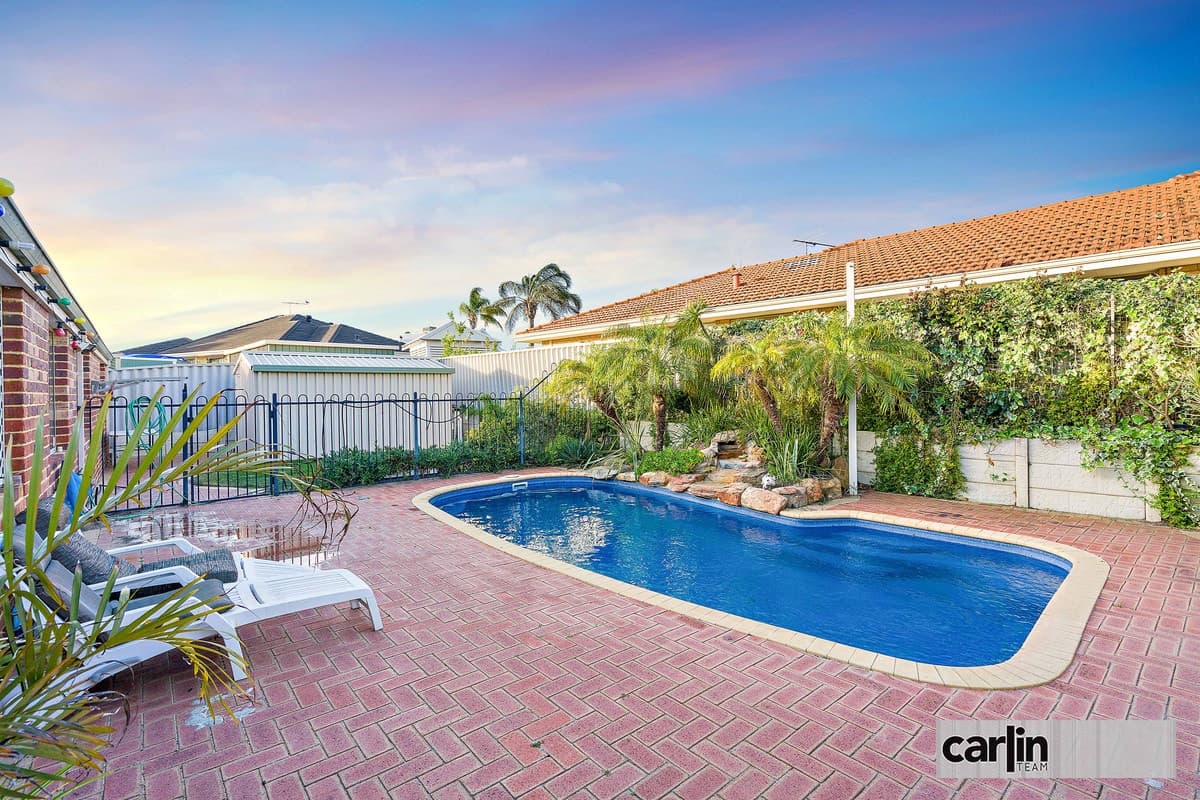 24 Aylesbury Close, JANDAKOT, Jandakot - Image 1