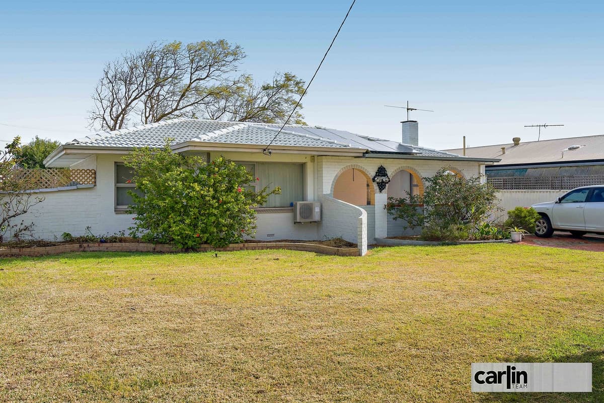 39 Pegasus Street, ROCKINGHAM, Rockingham - Thumbnail 2