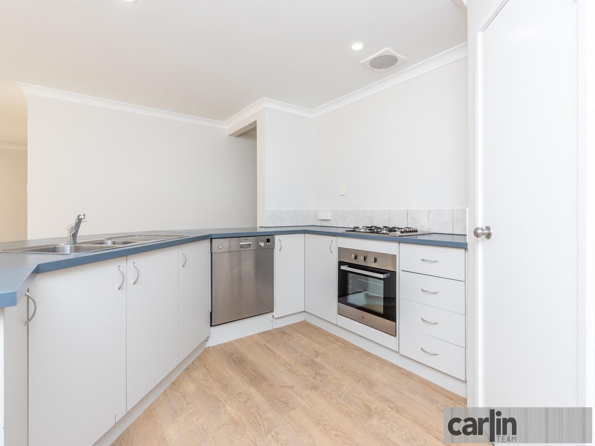 14 Normanby Bend, SUCCESS, Success - Thumbnail 2