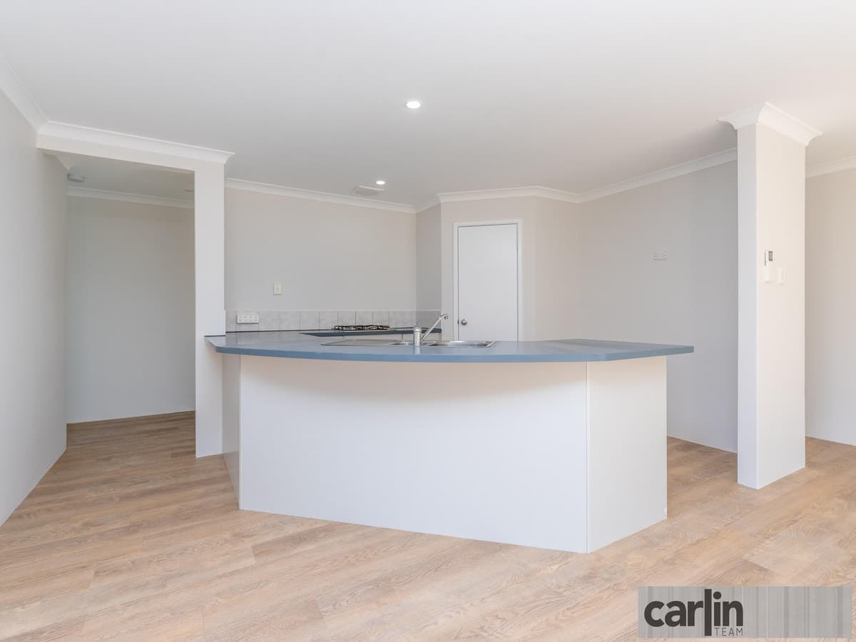 14 Normanby Bend, SUCCESS, Success - Thumbnail 3
