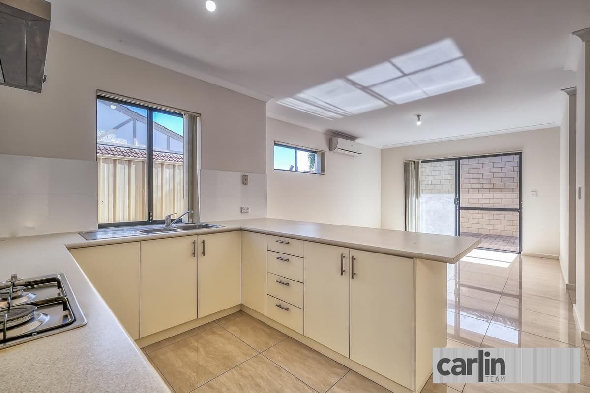 14B Belfast Close, CANNING VALE, Canning Vale - Thumbnail 2