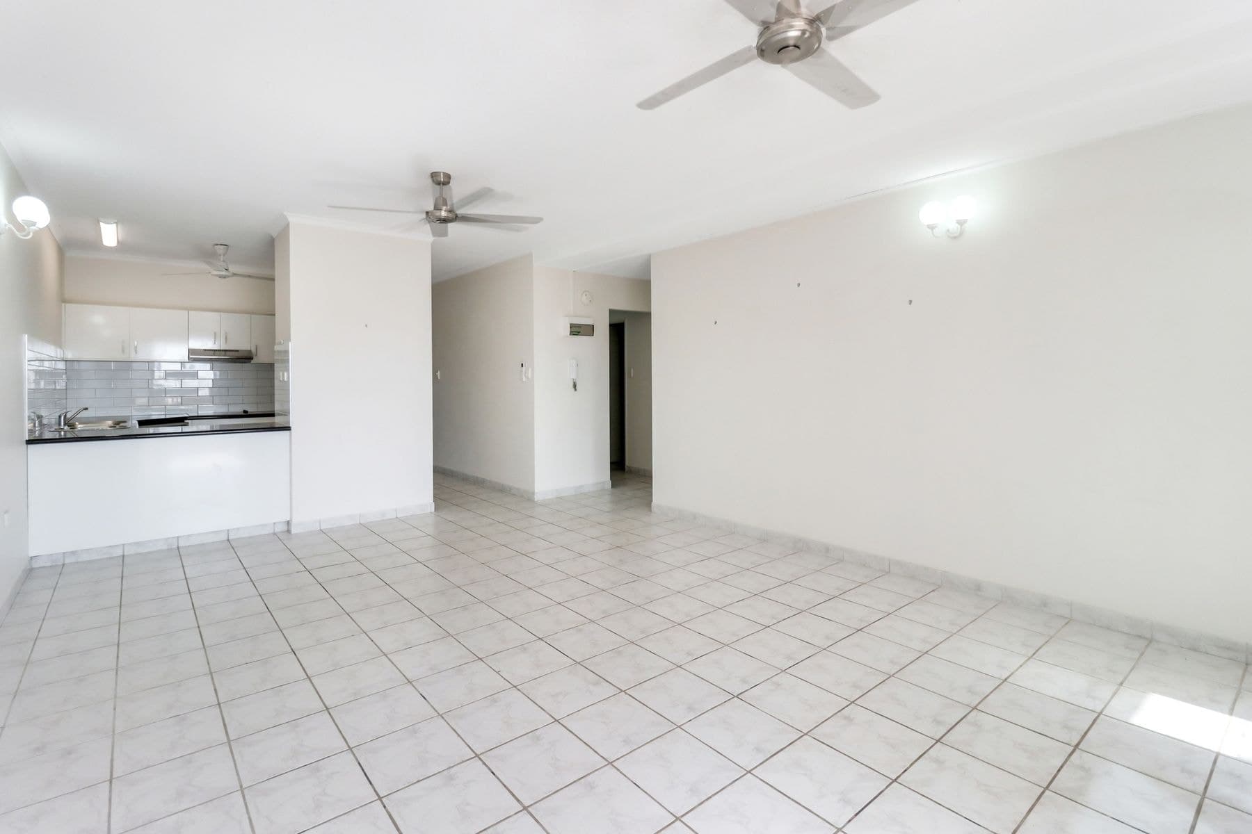 9/3 Lambell Terrace, Larrakeyah, NT 0820, Larrakeyah - Thumbnail 2