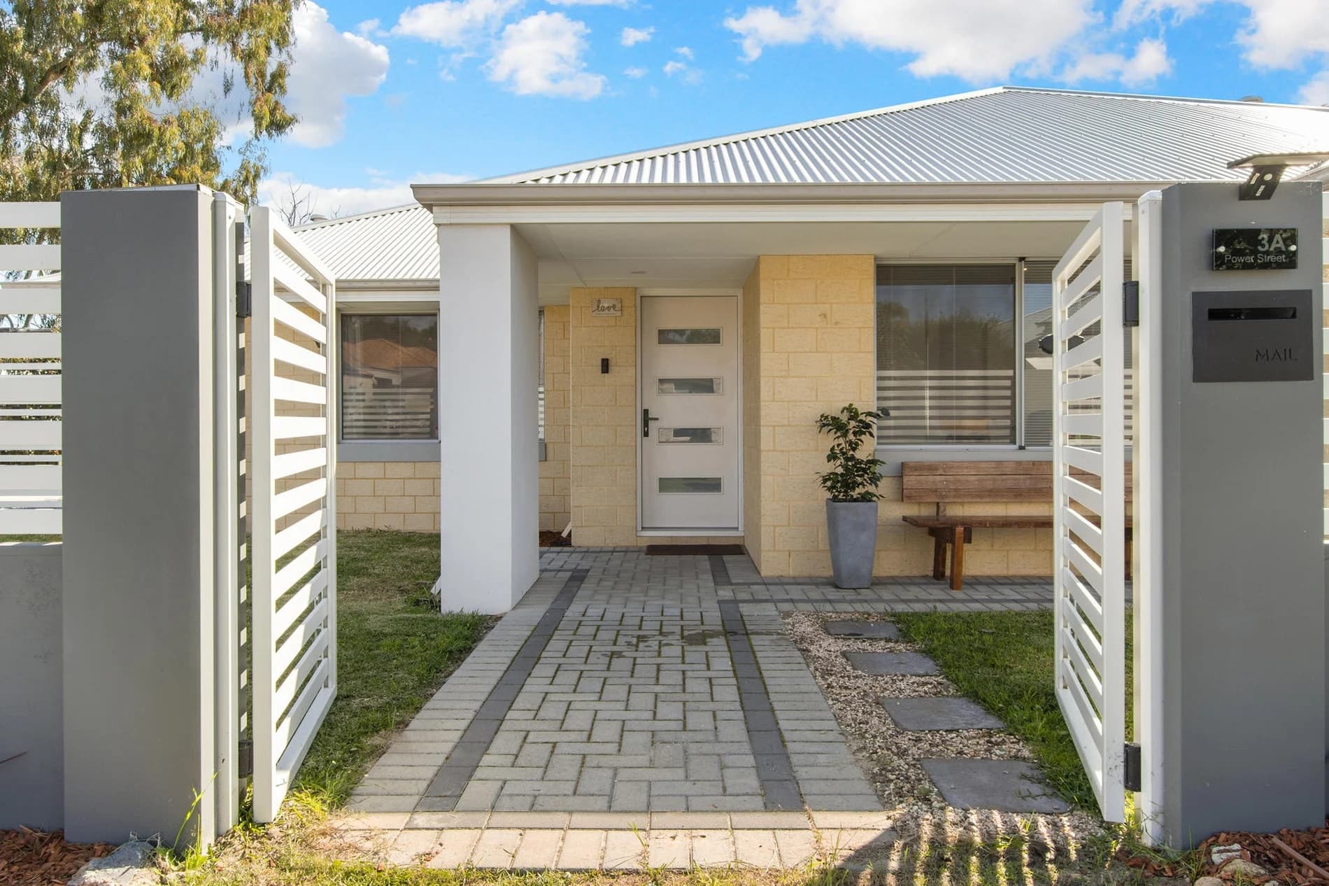 6/27 Falkirk Avenue, MAYLANDS WA 6051, Embleton - Image 1