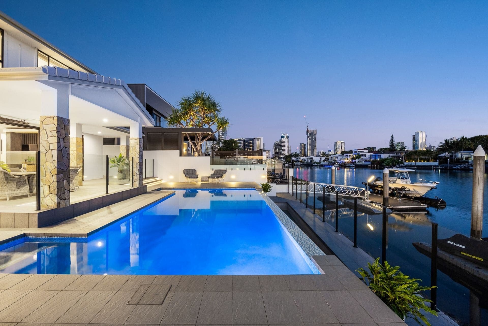 112 Amalfi Drive, ISLE OF CAPRI, Isle Of Capri - Thumbnail 8