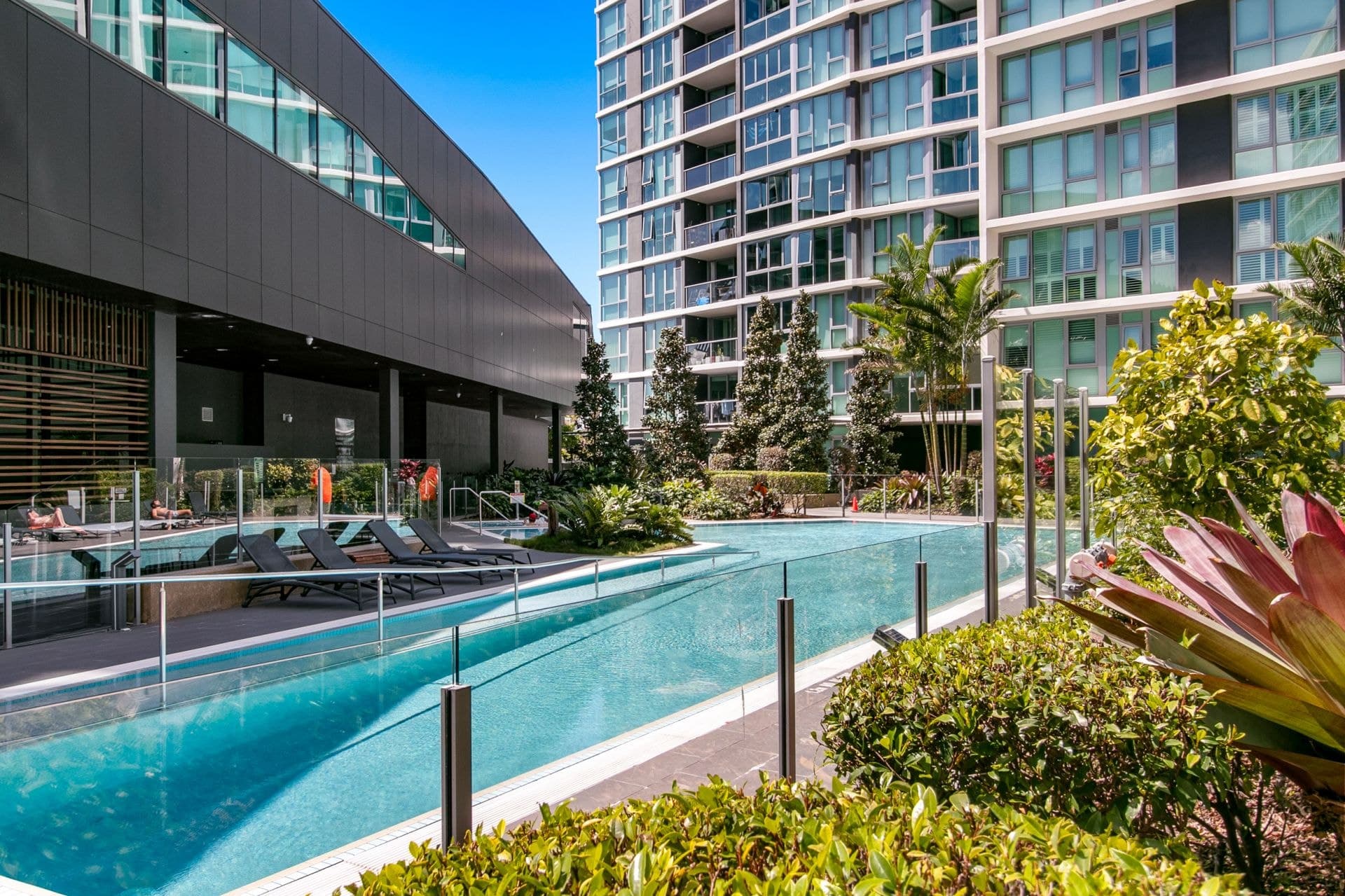 10305/8 Harbour Road, Hamilton, Hamilton - Thumbnail 2