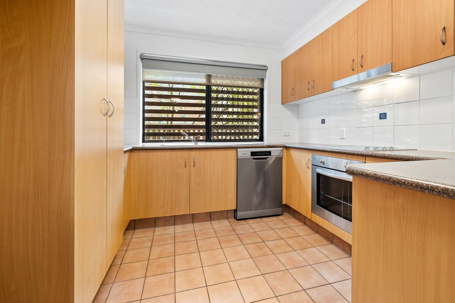 3/13 Johnston Street, Southport, Southport - Thumbnail 6