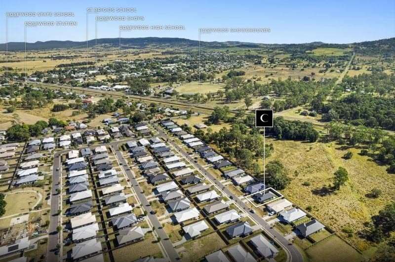 32 Swallowtail Street, Rosewood, Rosewood - Image 1