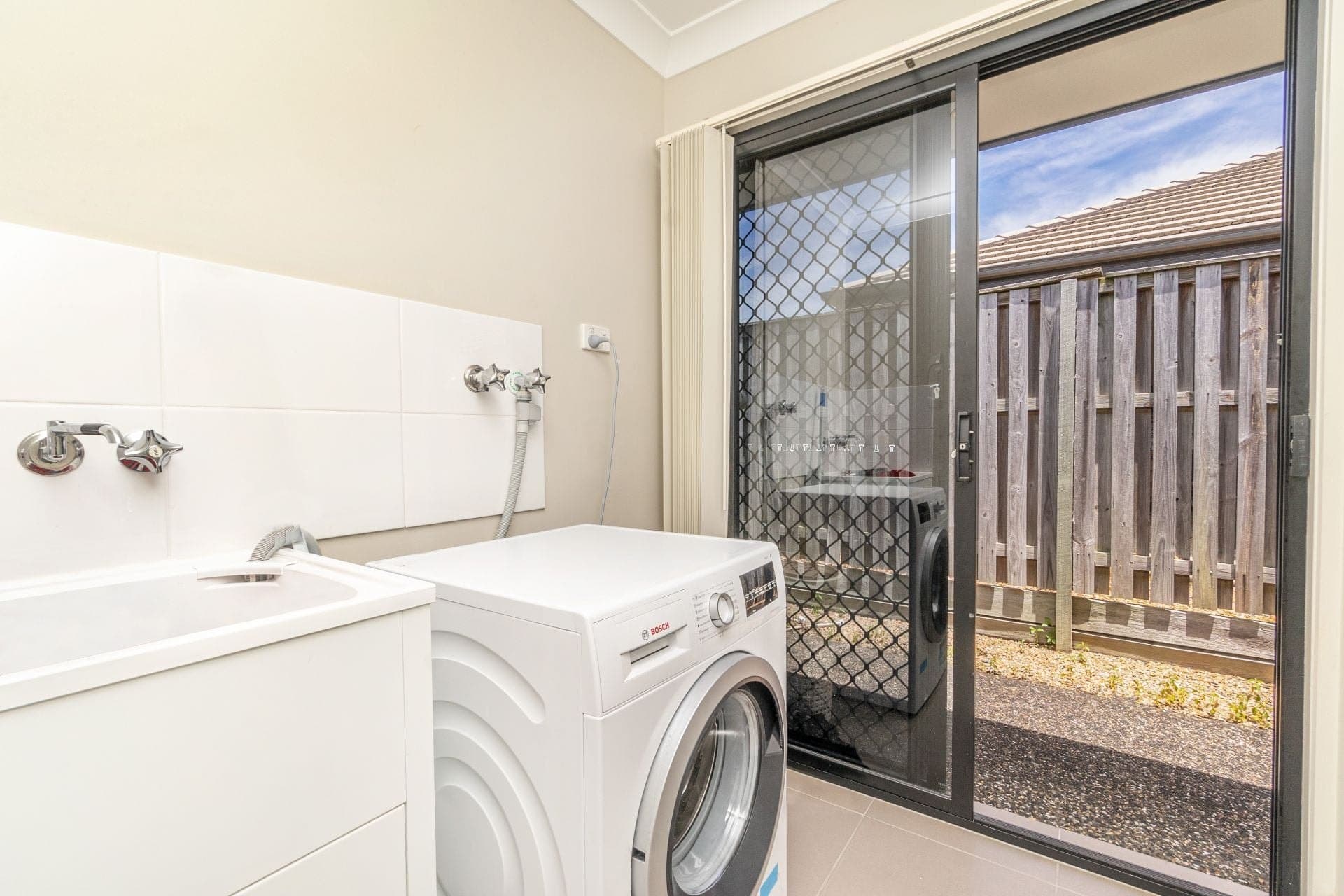 10 Wildflower Circuit, Upper Coomera, Upper Coomera - Image 1