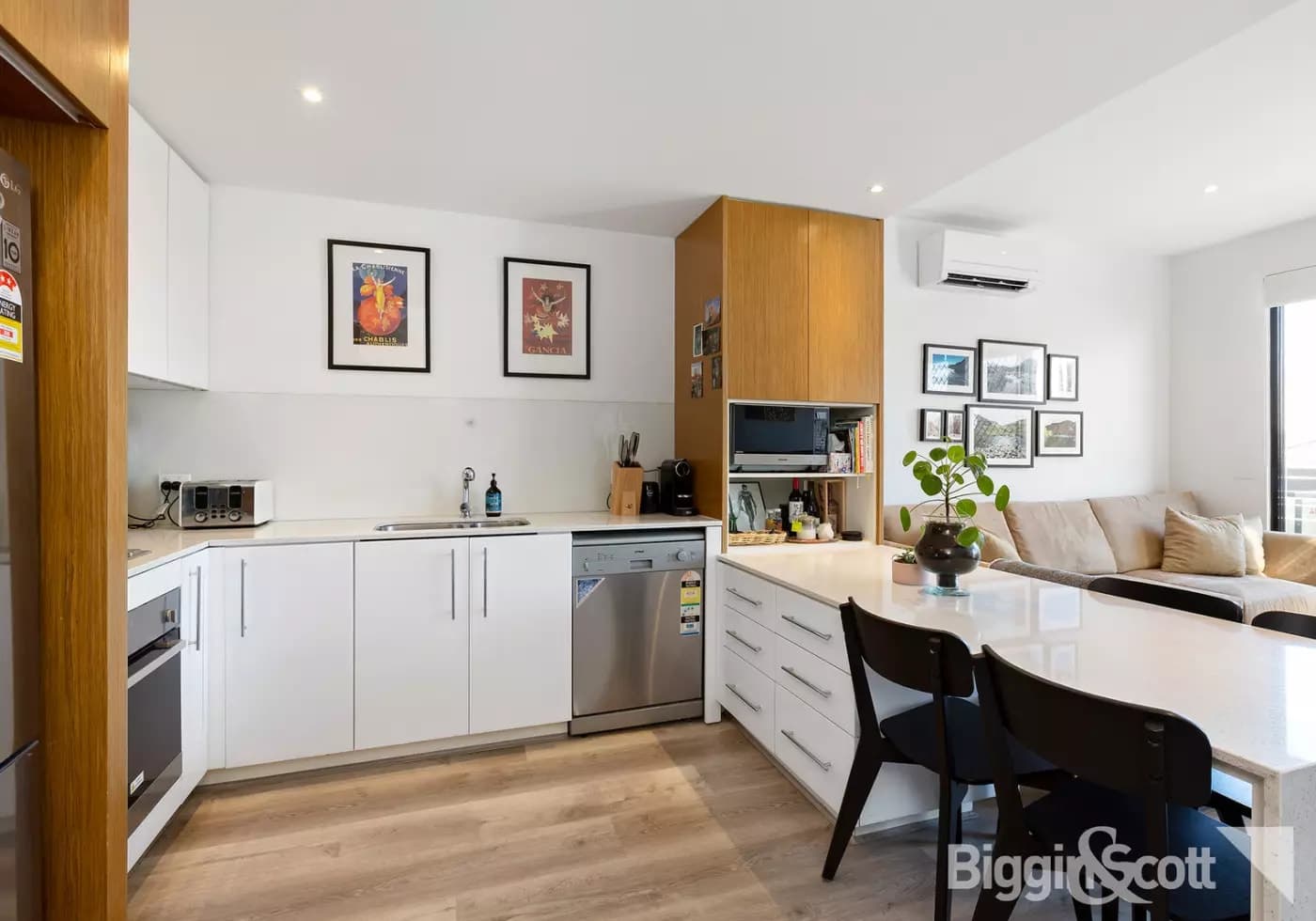 308/45 York Street, Richmond, VIC, Richmond - Thumbnail 2