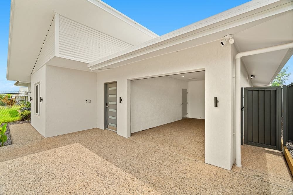 15 Lasiandra Avenue, Zuccoli NT 0832, Zuccoli - Thumbnail 2