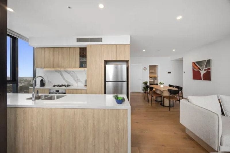 12404/5 The Darling Avenue, Broadbeach - Thumbnail 3