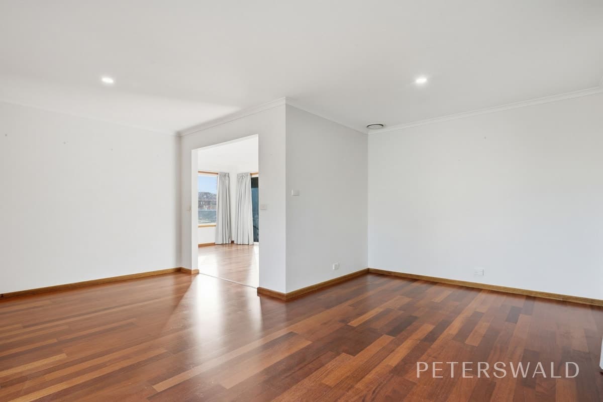 42 Cuthbertson Place, Lenah Valley TAS 7008, Lenah Valley - Thumbnail 8