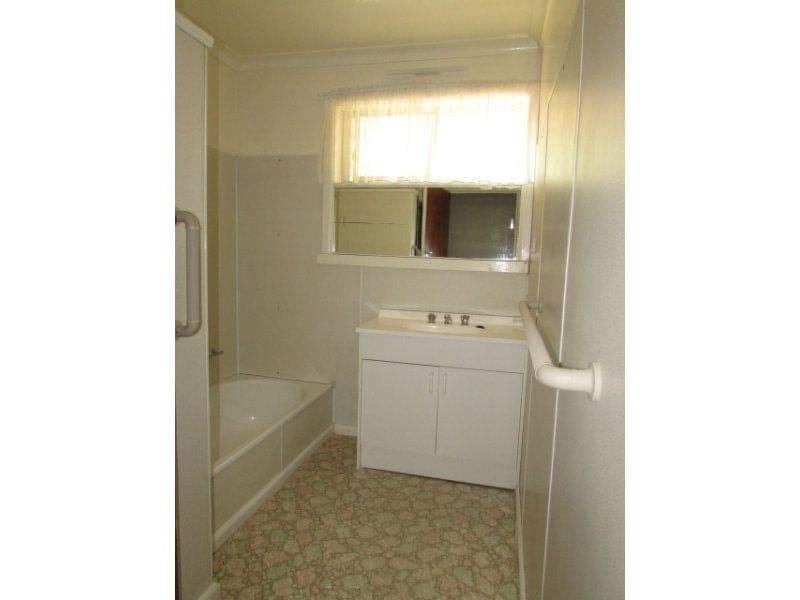 25 Wheeler Street, Castlemaine, Castlemaine - Thumbnail 5