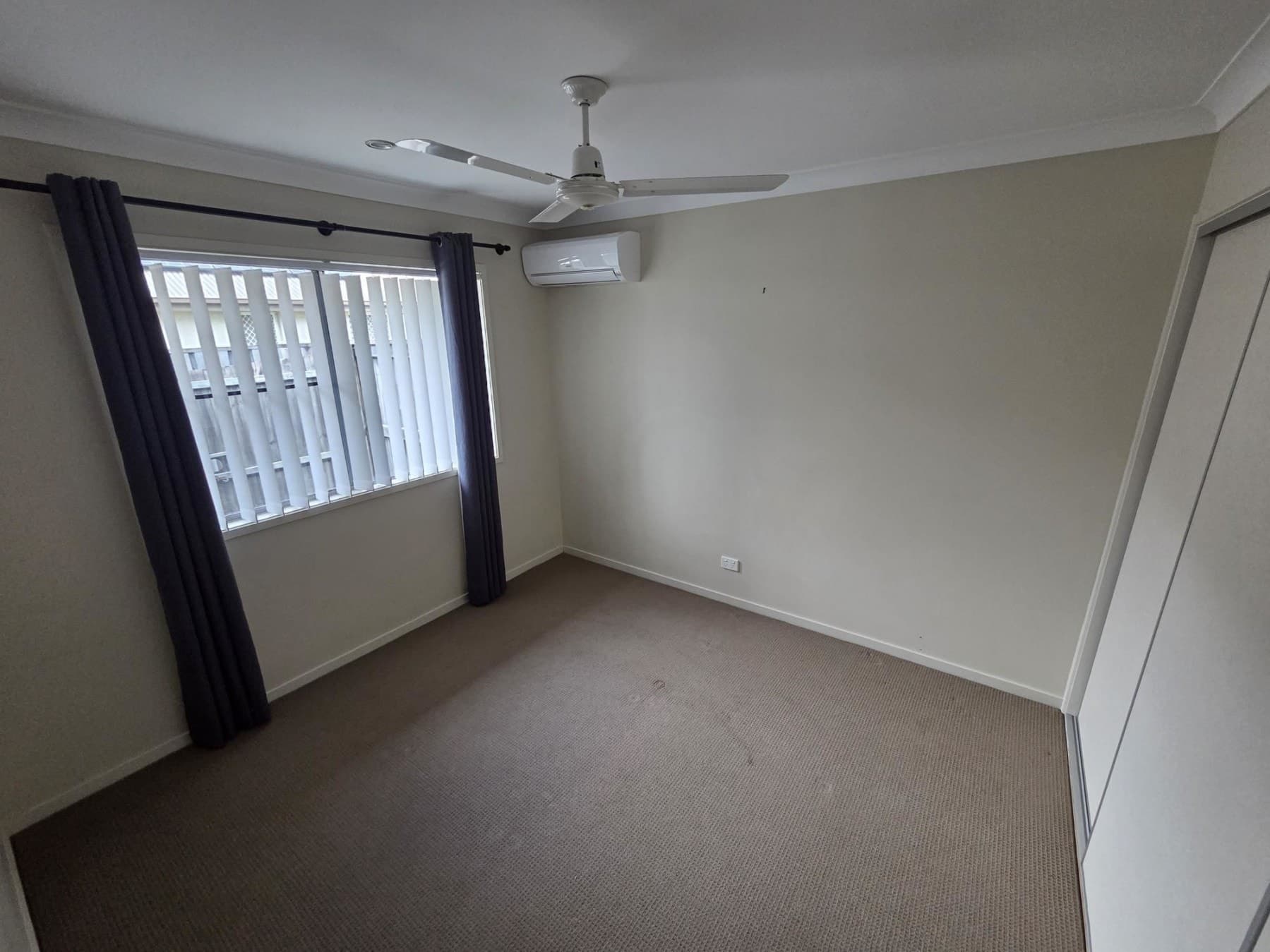46 Newport Parade,
											BLACKS BEACH, Blacks Beach - Thumbnail 8