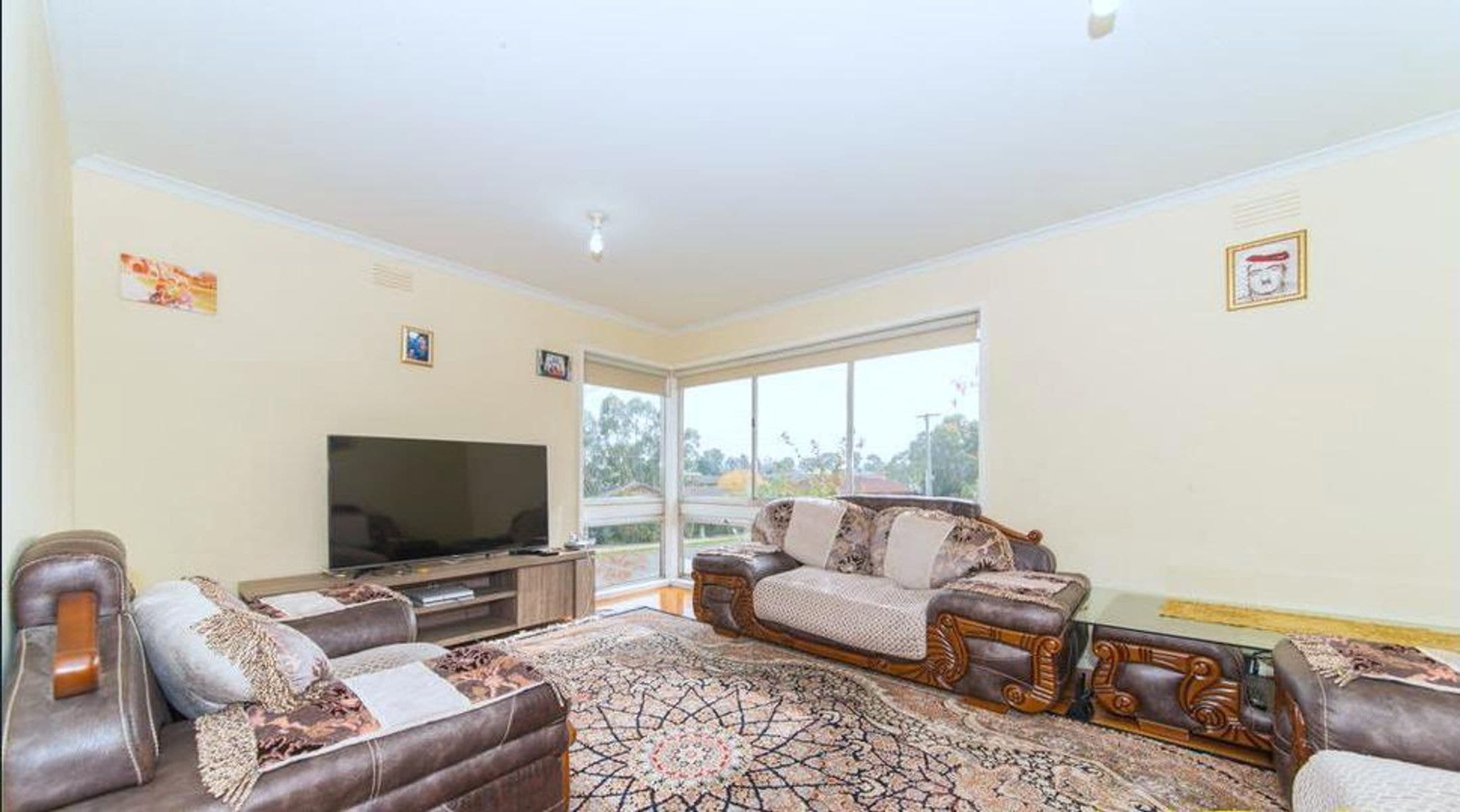 8 Lubeck Court, Meadow Heights VIC 3048, Meadow Heights - Thumbnail 3