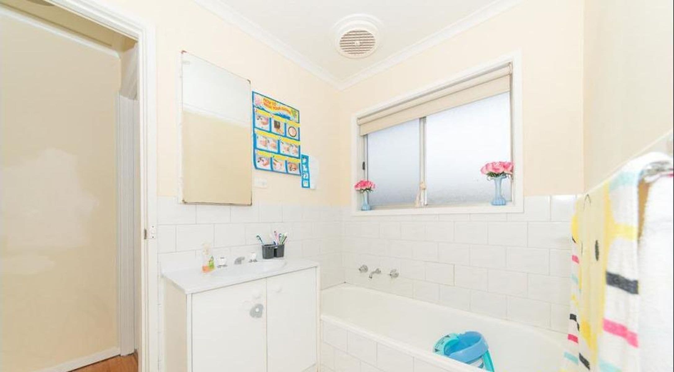 8 Lubeck Court, Meadow Heights VIC 3048, Meadow Heights - Thumbnail 5