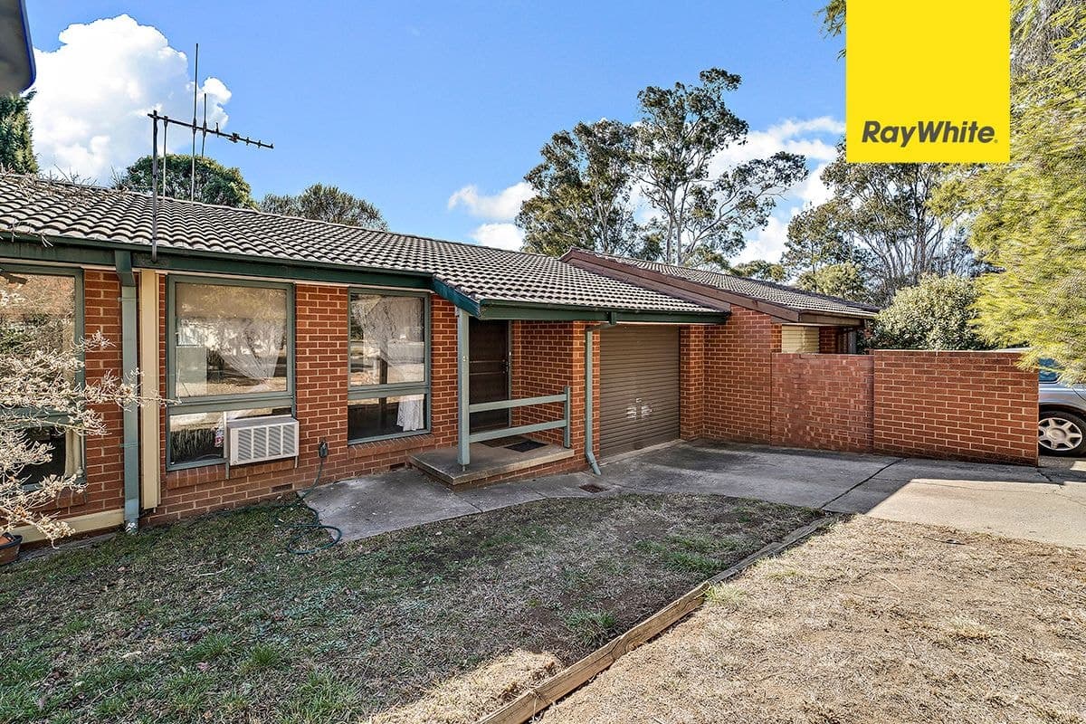 4 Burdon Place, Holt ACT 2615, Holt - Image 1