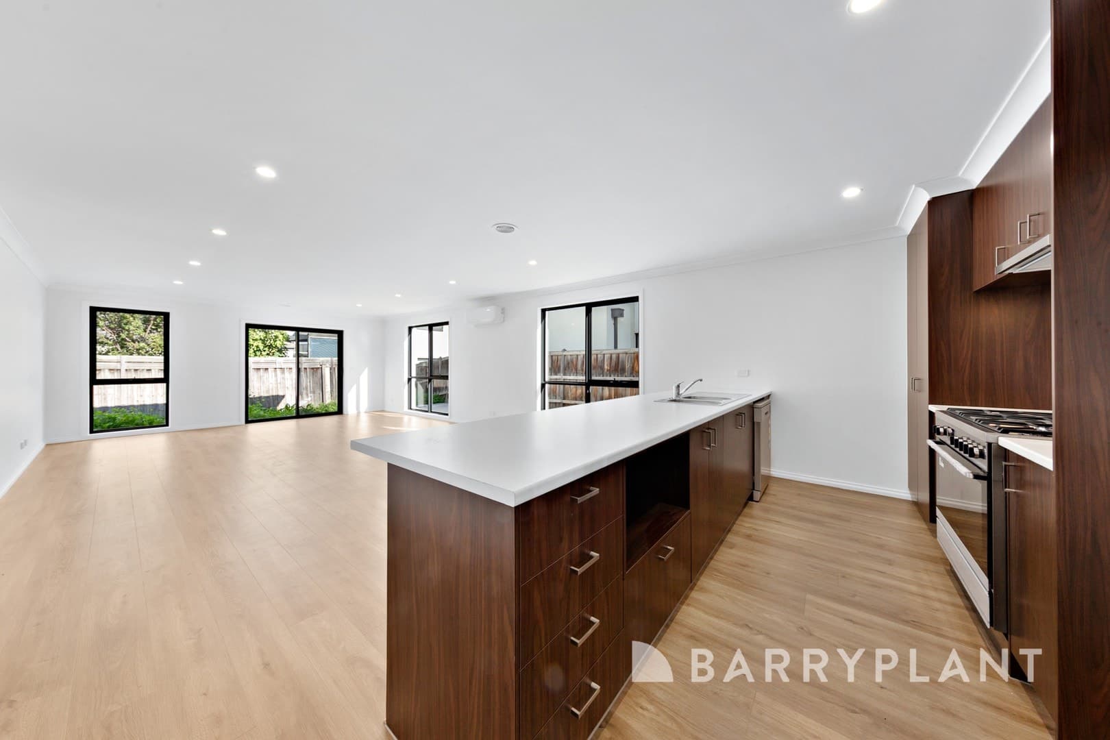 11 Florida Court, Burnside Heights, VIC 3023, Burnside Heights - Thumbnail 7