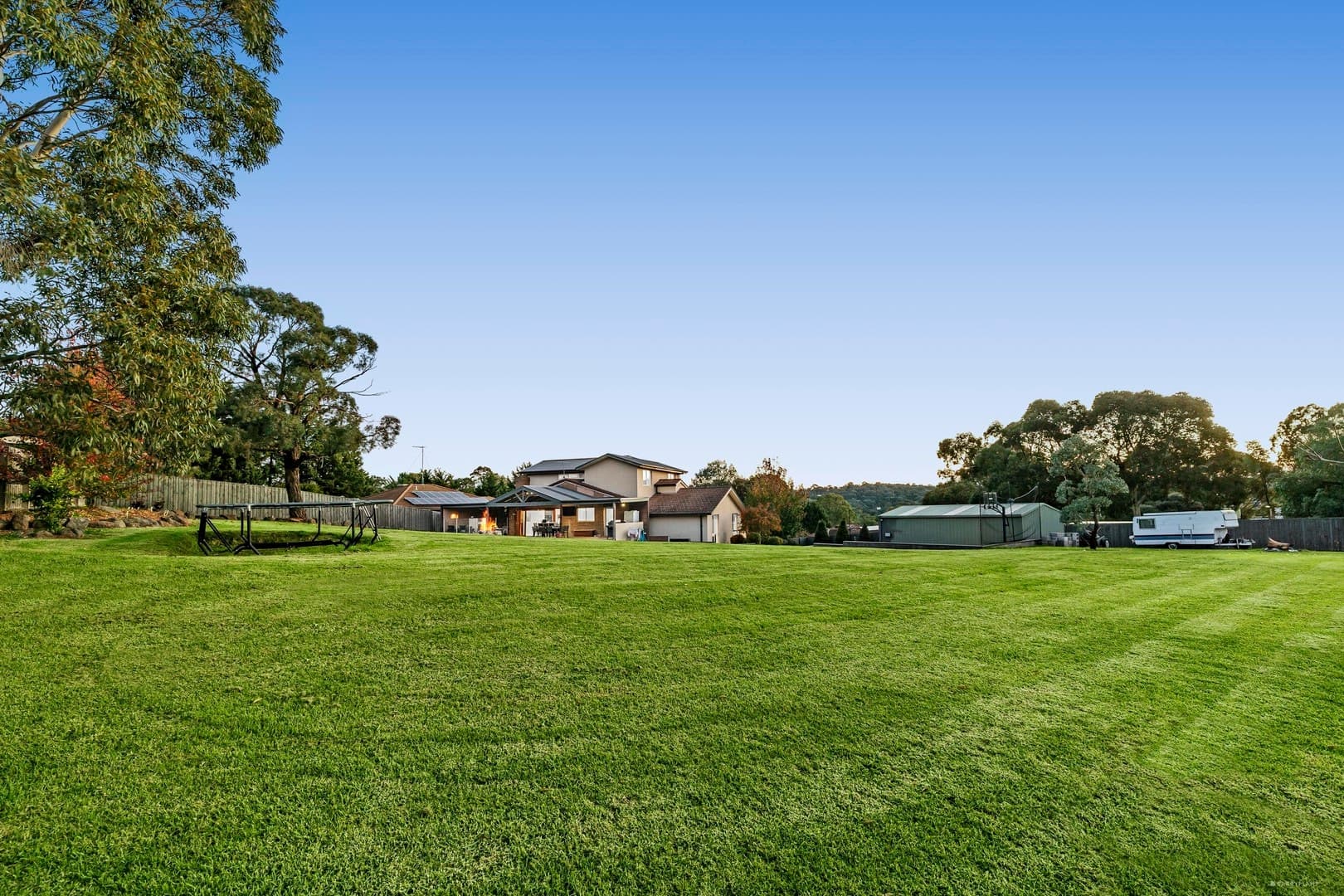 4 Falconhurst Court, Eltham, VIC 3095, Eltham - Thumbnail 2