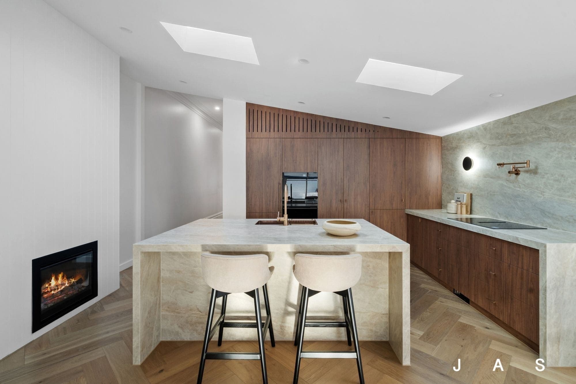 24 Station Road, Williamstown, Williamstown - Thumbnail 3