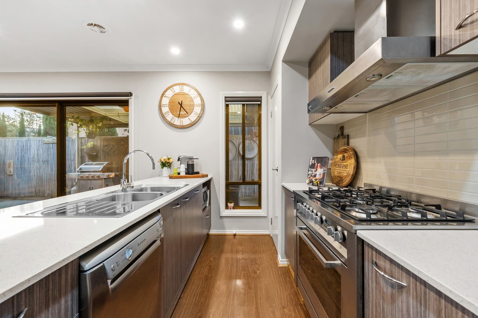 6 Wilde Street, Fraser Rise, VIC 3336, Fraser Rise - Thumbnail 5