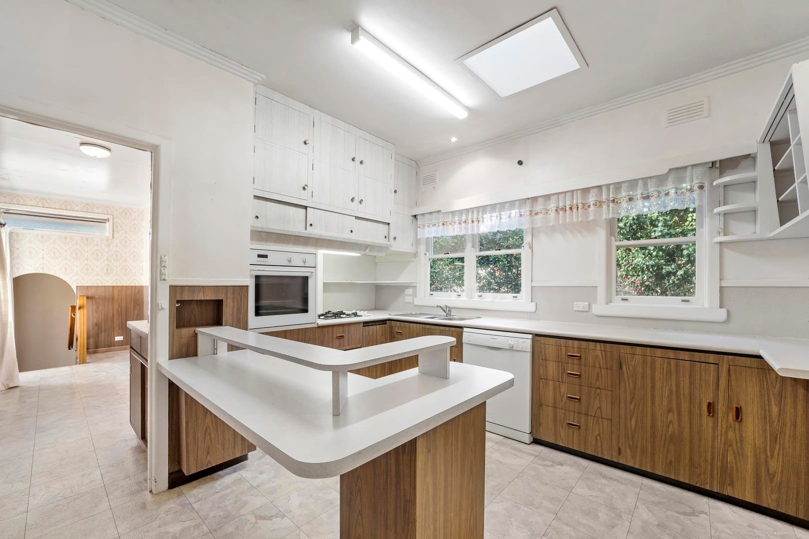 31 Orient Avenue, Mitcham, VIC 3132, Mitcham - Thumbnail 5