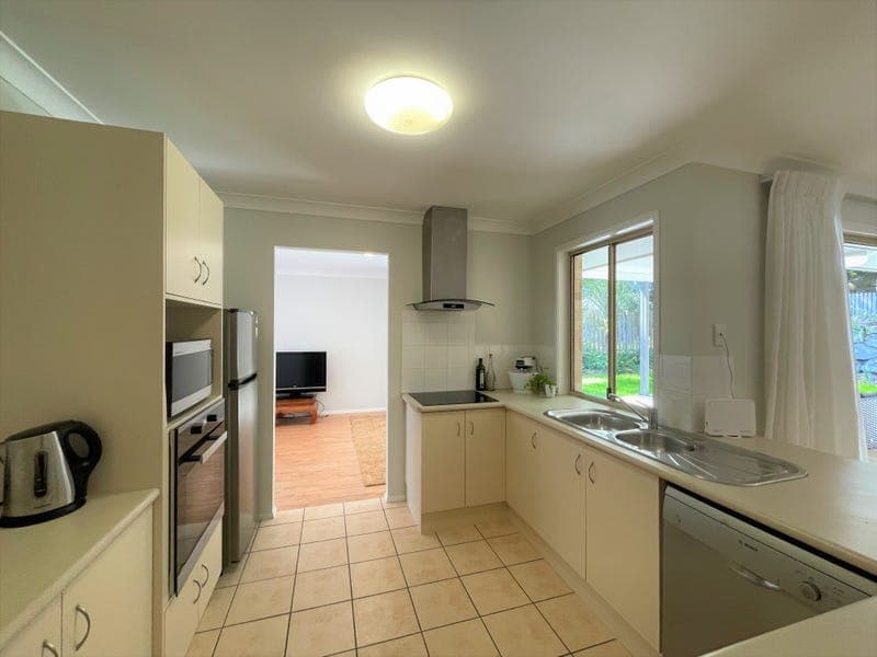 54 Bushlands Drive, NOOSAVILLE, QLD 4566, Noosaville - Thumbnail 3