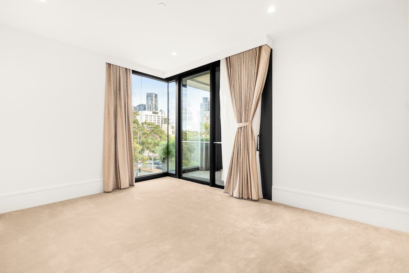 302/376 Albert Street, East Melbourne - Thumbnail 8