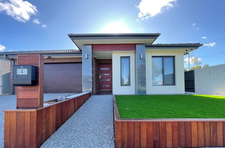 4 Voyager Boulevard, Tarneit VIC 3029, Tarneit - Image 1